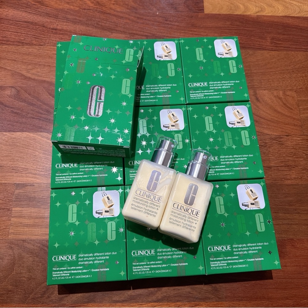 Clinique Dramatically Different Moisturizing Lotion+ Duo